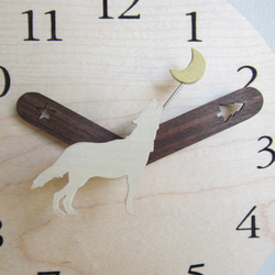 ダンス ウィズ ウルフ　置き・掛け時計　スタンド付き 5枚目の画像
