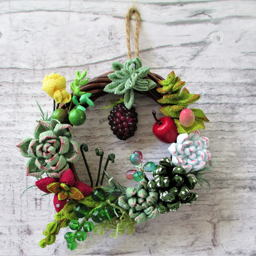 多肉植物ときのこのミニリース＊つまみ細工＊エケベリア リース