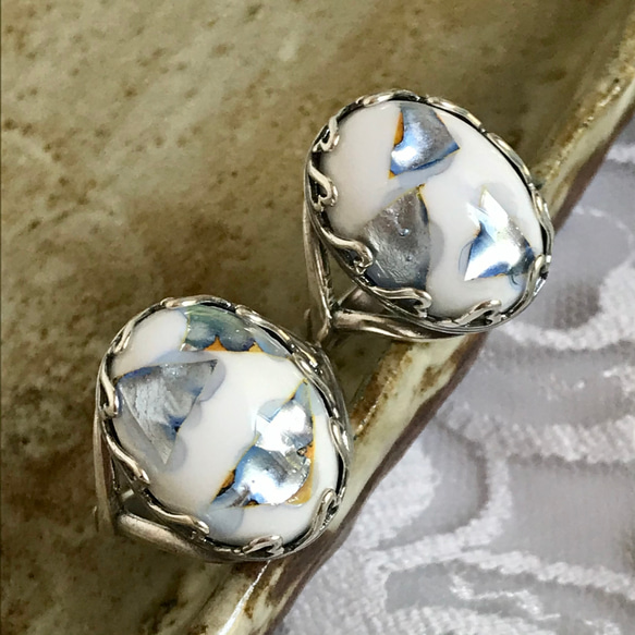 シルバーアバロンシェルとvintage glass ring（フリーサイズ・ハートベゼル） 15枚目の画像