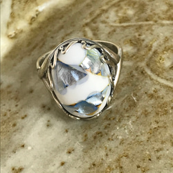 シルバーアバロンシェルとvintage glass ring（フリーサイズ・ハートベゼル） 20枚目の画像