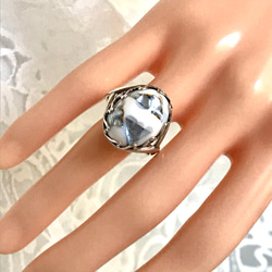 シルバーアバロンシェルとvintage glass ring（フリーサイズ・ハートベゼル） 19枚目の画像