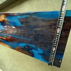 古材とResin の折りたたみ式リバーテーブル 13枚目の画像