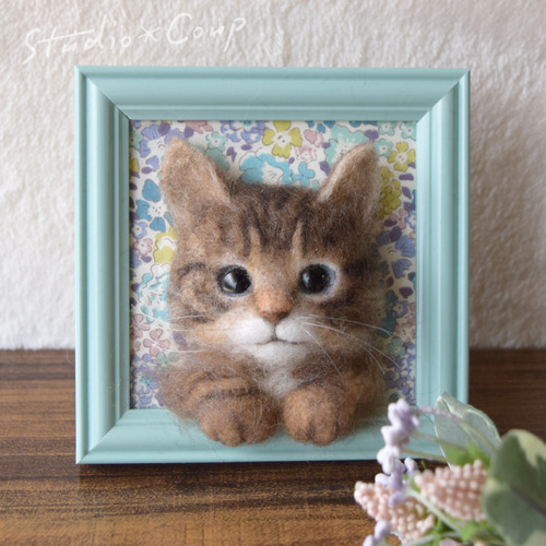 ハンドメイド　羊毛フェルト　メイクーン　ブラウンタビー 羊毛フェルト メインクーンクラシックタビー 猫 ネコ