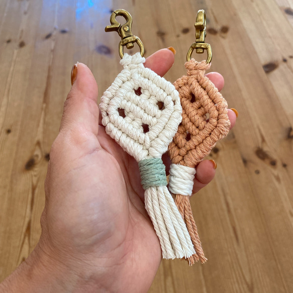 Macrame Keyring マクラメ キーホルダー 1枚目の画像