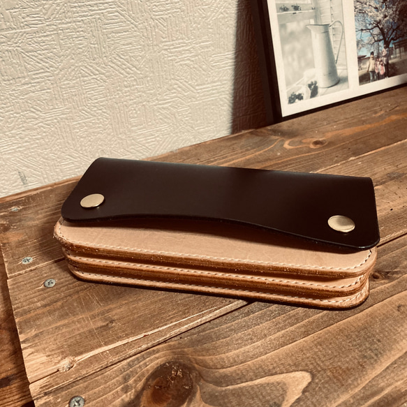 総手縫　ヌメ革　ショートトラッカーウォレット 総手縫 ヌメ革 ショートトラッカーウォレット 総手縫い 極厚