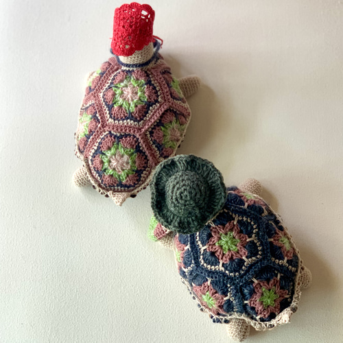 アフリカンフラワー カメのあみぐるみ 編みぐるみ あみぐるみ