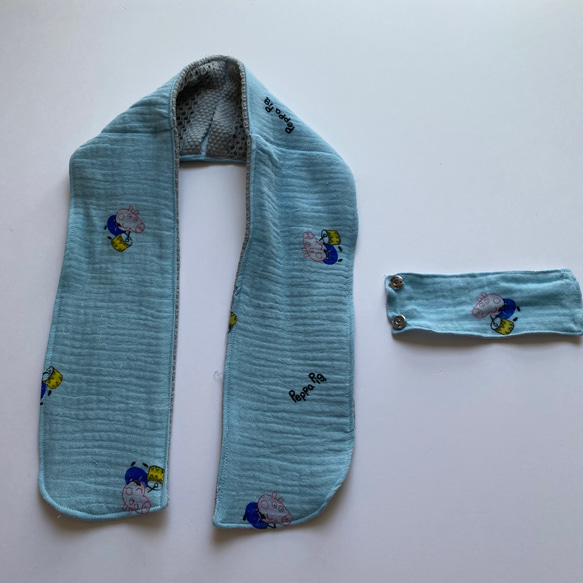 保冷剤ポケット付き　ネッククーラー　子供用　ネクタイ風　ダブルガーゼ　ペッパピッグ　ブルー 3枚目の画像