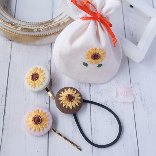ひまわり刺繍2.2センチくるみボタンヘアゴム2点&5センチヘアピン
