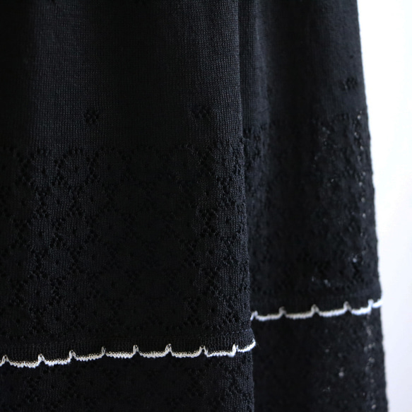 【遮蓋體型◎】蕾絲針織異材質亞麻長套頭衫【黑色】 第19張的照片
