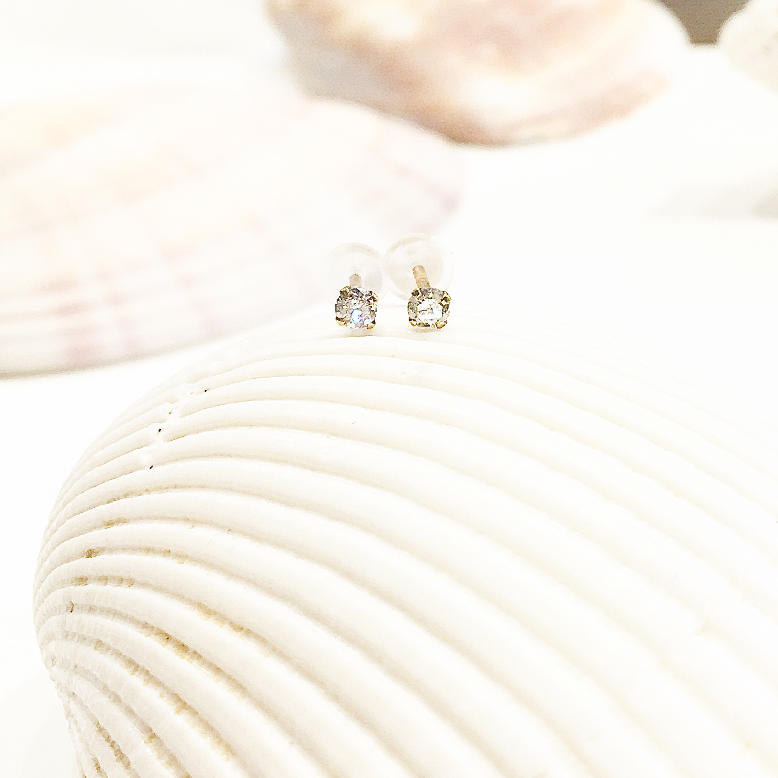 【K18】ダイヤモンドピアス