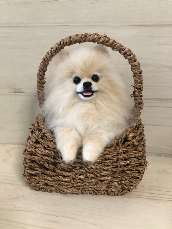 羊毛フェルト ふわふわポメラニアンのバスケット 羊毛フェルト needle