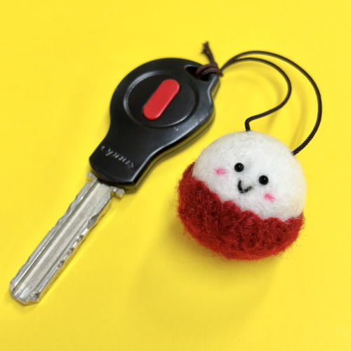 ライチのストラップ】 羊毛フェルト キーホルダー チャーム 傘マーカー