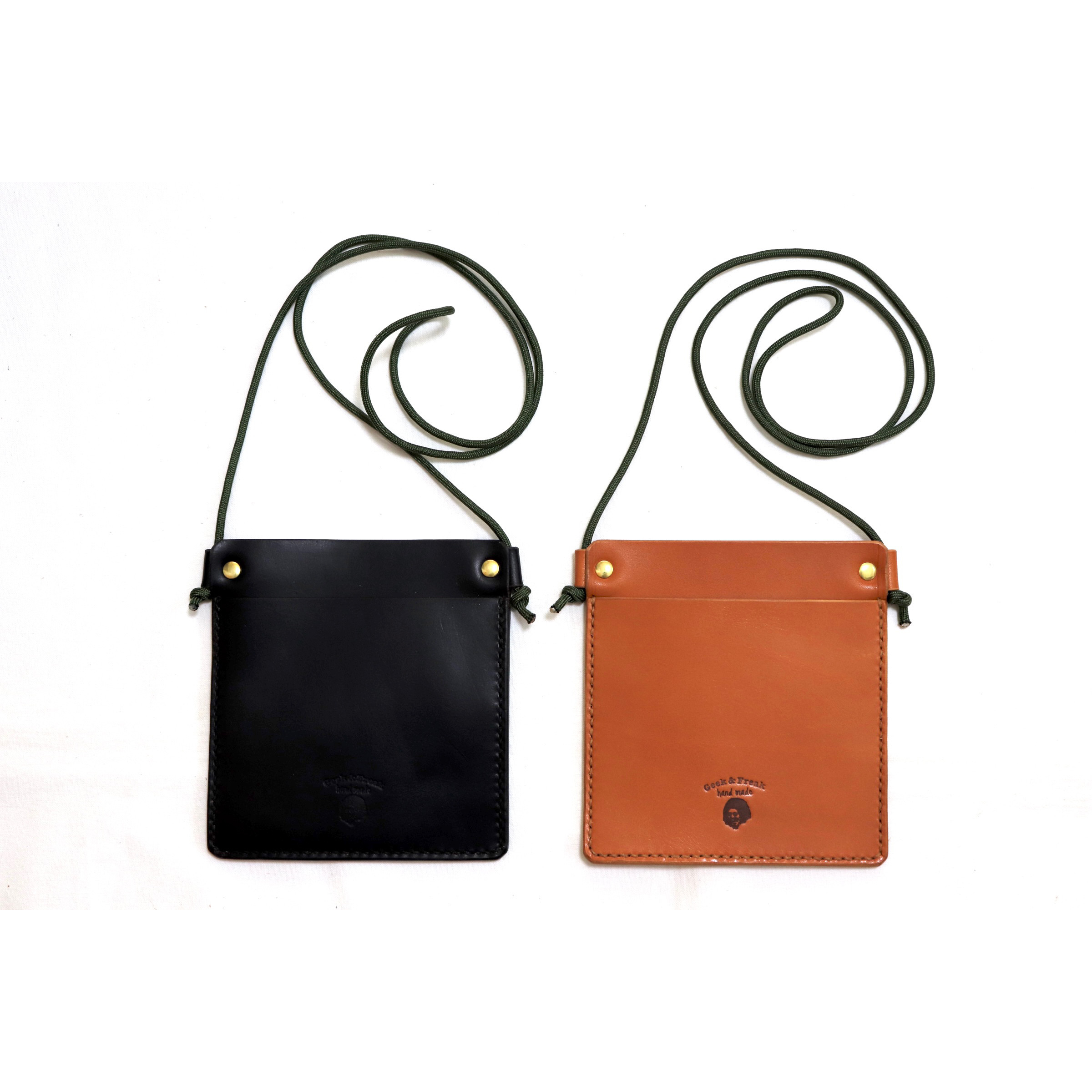素晴らしい Small サコッシュ ベージュと黒 PAL'ANTE バッグ