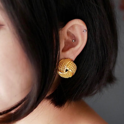 普普感圓飾線性繞點綴古菫珠寶耳針式飾品 耳環 vintage piercing 第7張的照片