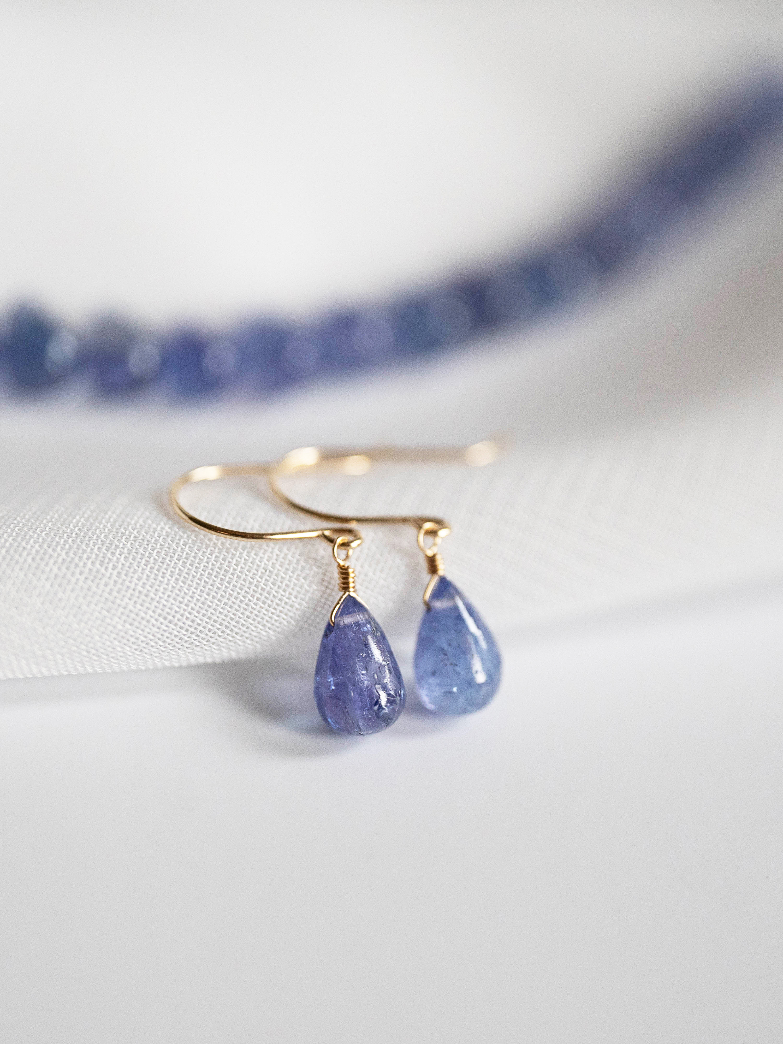 タンザナイト プレーン ピアス 4,320円