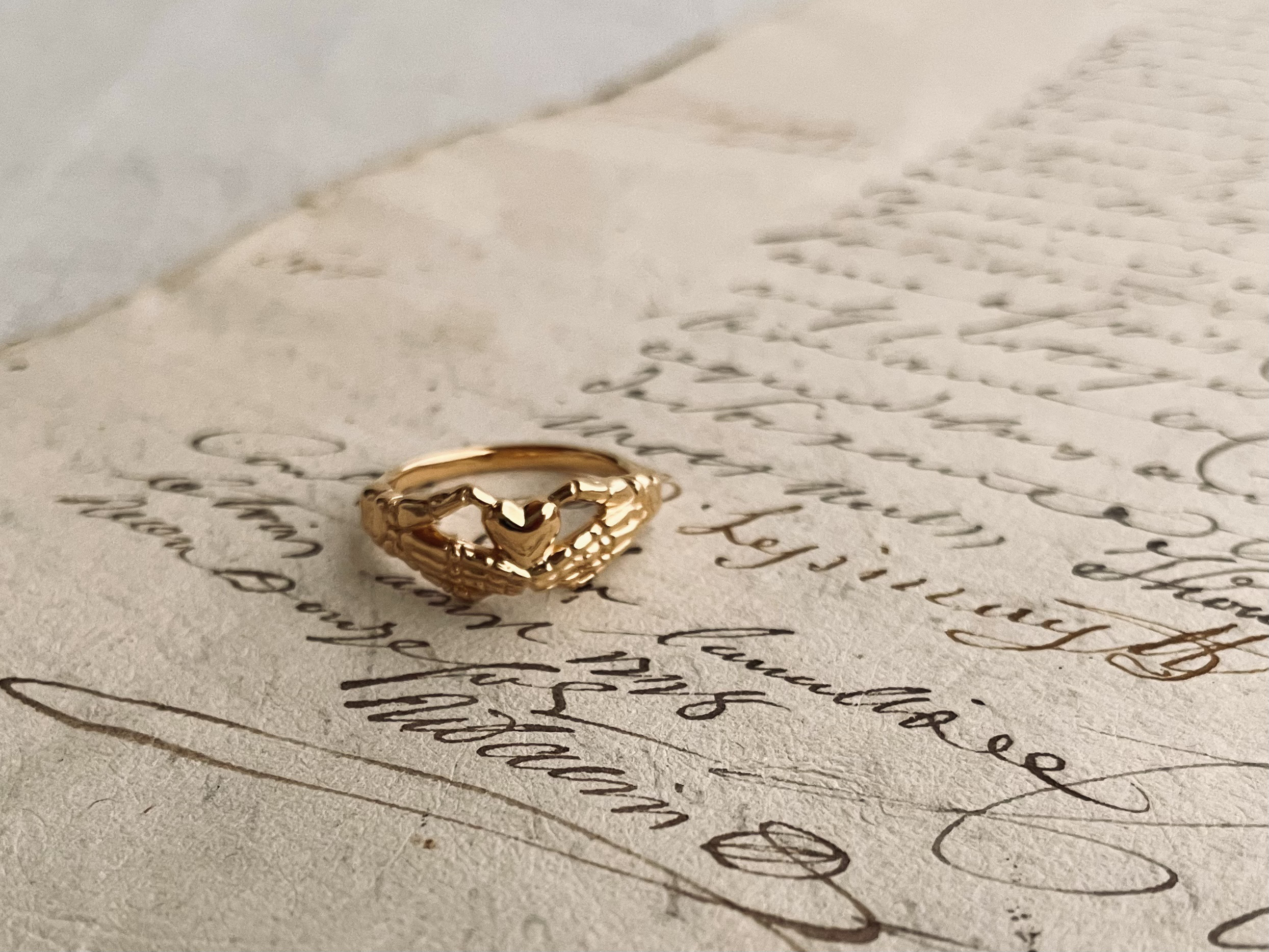 スケルトンクラダリング