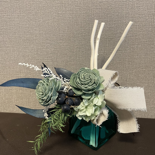 ドライフラワースワッグ付きアロマディフューザー❁⃘*.ﾟ(アロマオイル 