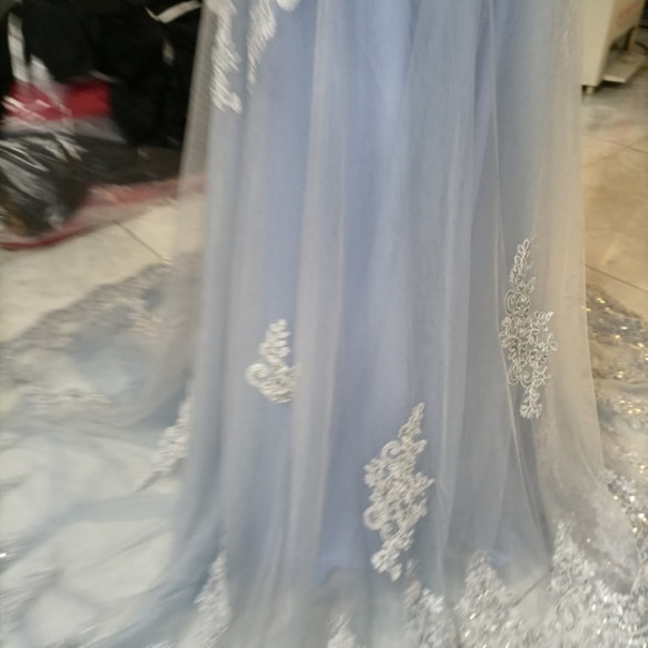 可愛清爽溫柔的藍色連身裙，精緻蕾絲，絲帶裙裾，新娘/婚禮/餘興派對 第10張的照片