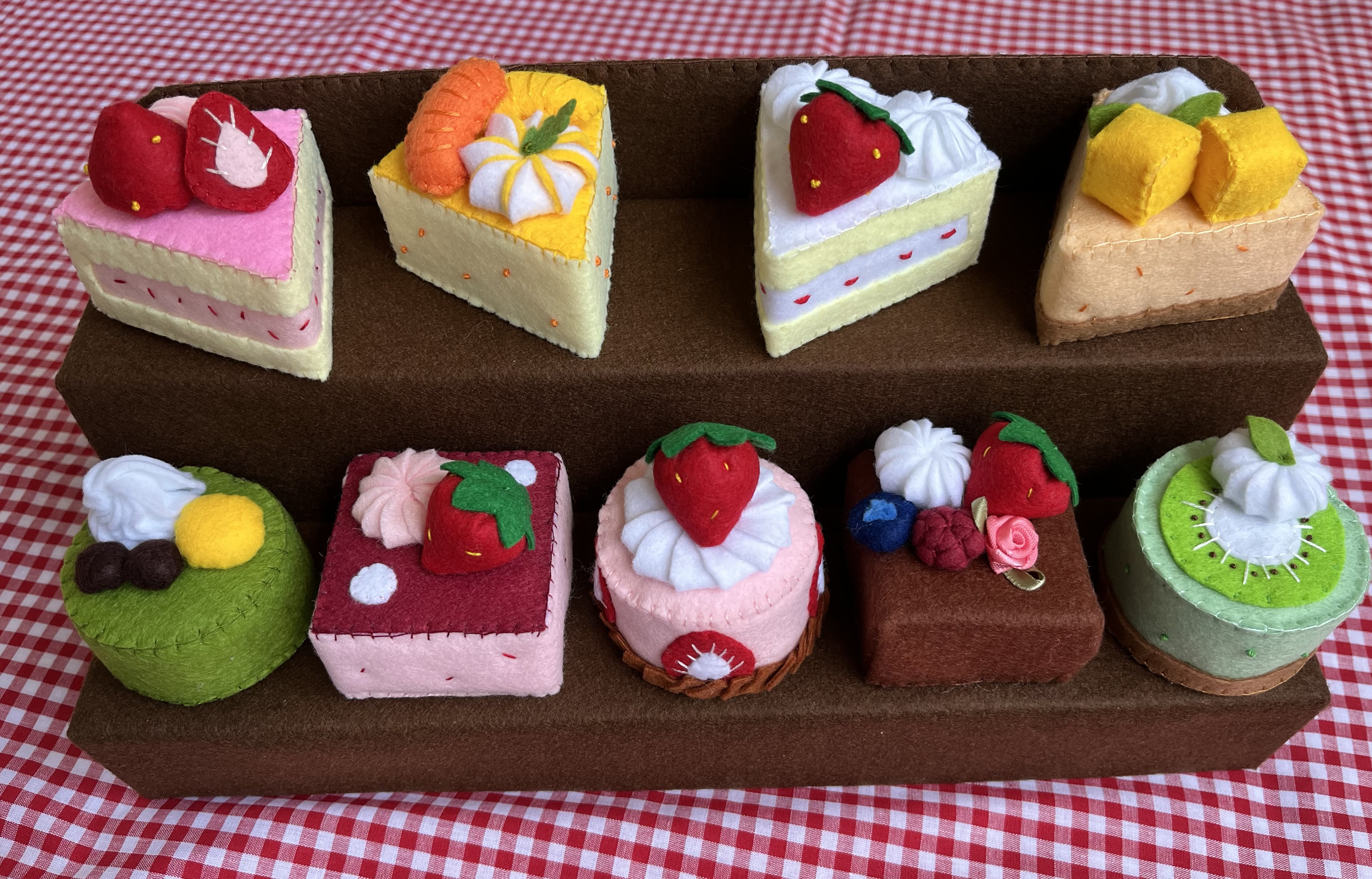 フェルトおままごと ハンドメイド ケーキ＆ショーケースセット