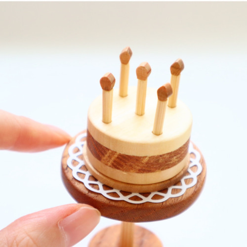 ホールケーキ/木のミニチュア しろくま貯金箱や小さなドール、ぬい撮り