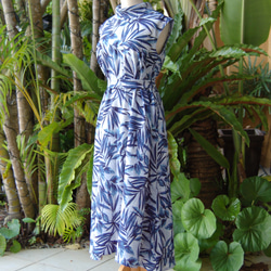 植物藍色陰影剪影葉卷色長款度假村魚尾連衣裙 第12張的照片