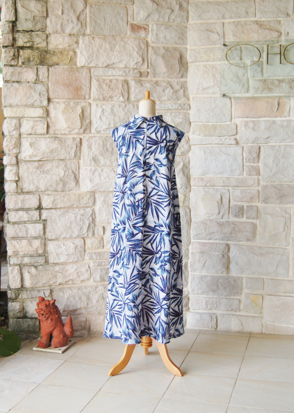 植物藍色陰影剪影葉卷色長款度假村魚尾連衣裙 第9張的照片