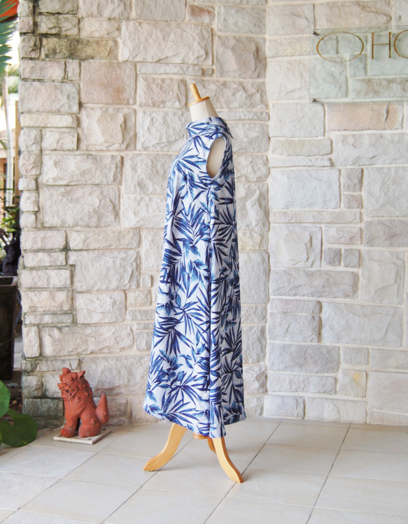 植物藍色陰影剪影葉卷色長款度假村魚尾連衣裙 第6張的照片