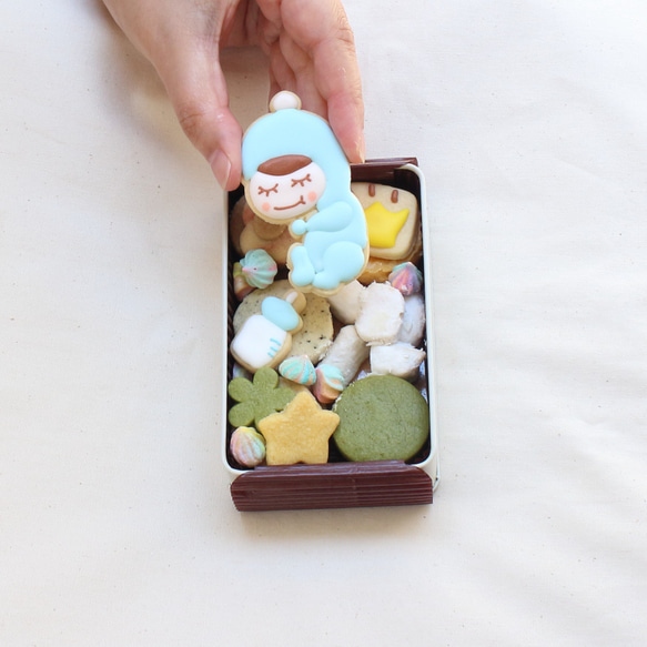 《名入れ可能、内祝、御出産祝に最適！》NEW BABY缶（手のひらサイズ） 7枚目の画像