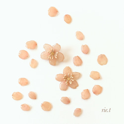 【rie.t】本物の桜のヘアゴム 2枚目の画像