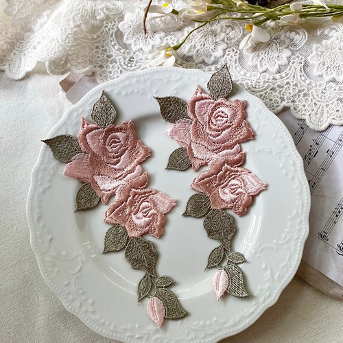 1枚 BK220618 綺麗 薔薇 花 フラワー 刺繍 ケミカルレース モチーフ