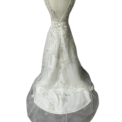 フランス風 ウエディングドレス Vネックドレス 背中見せ 3D立体レース刺繍 プリンセスライン 挙式 2次会 ビーチウエ 3枚目の画像