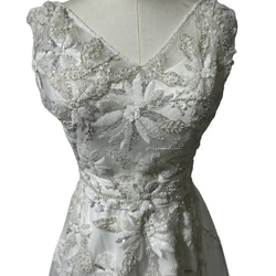 フランス風 ウエディングドレス Vネックドレス 背中見せ 3D立体レース刺繍 プリンセスライン 挙式 2次会 ビーチウエ 4枚目の画像