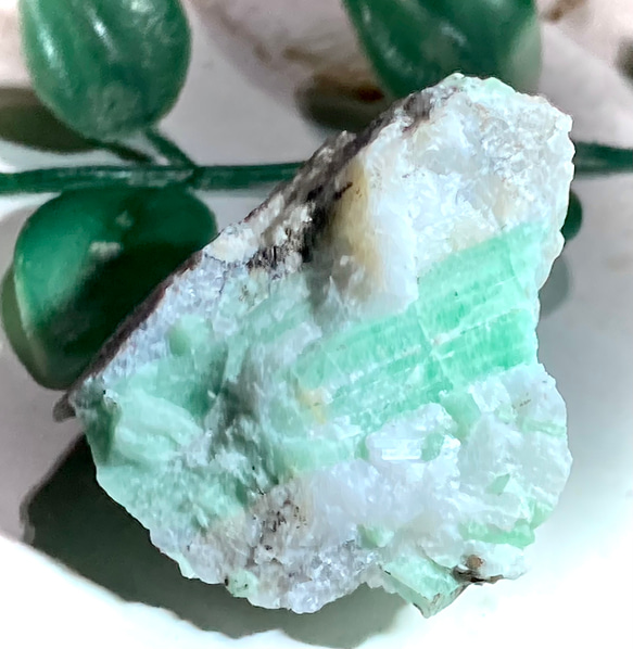 【浮気封じ】エメラルド ラフストーン　原石 浮気封じ】エメラルド ラフストーン 原石