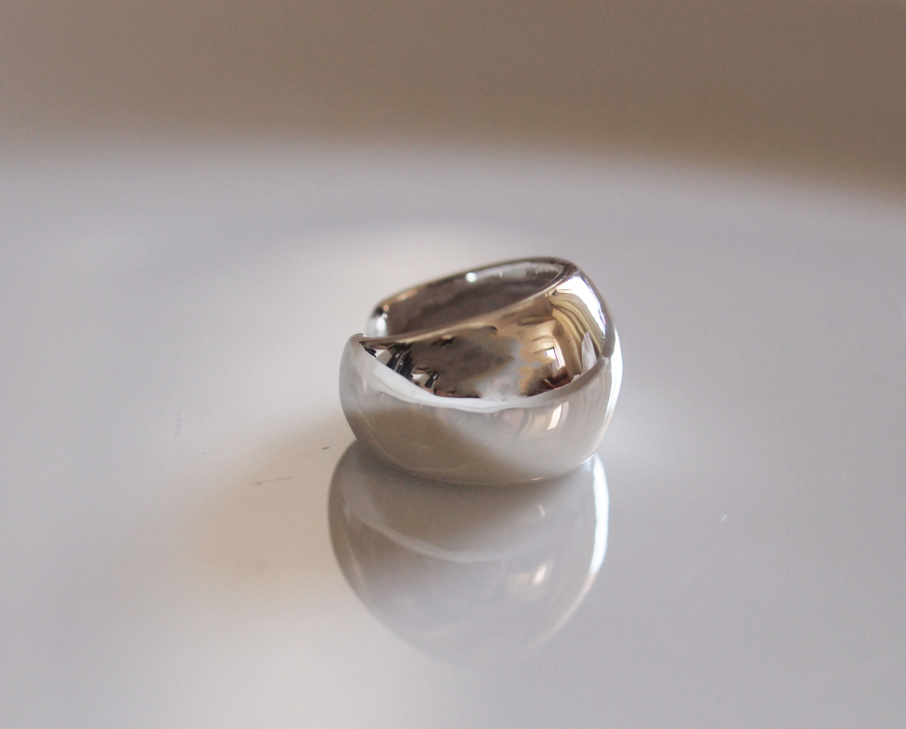 月形甲丸なイヤーカフ