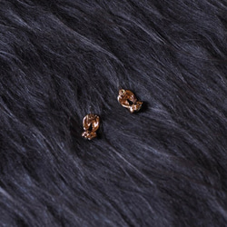 玫瑰金x麻花銀氣質綴點 古蕫珠寶耳針飾品 耳環 piercing earrings 第4張的照片