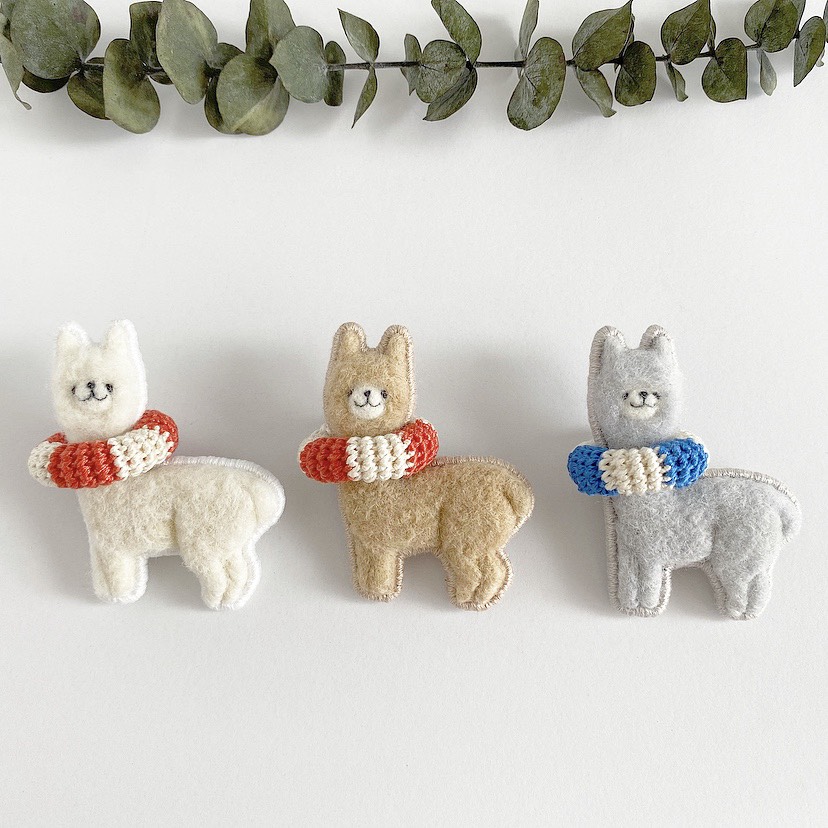 サマーカットアルパカブローチ・浮き輪