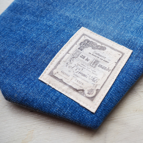 デニムリメイクのポケットポーチ・ピンク ポーチ beadsdenero