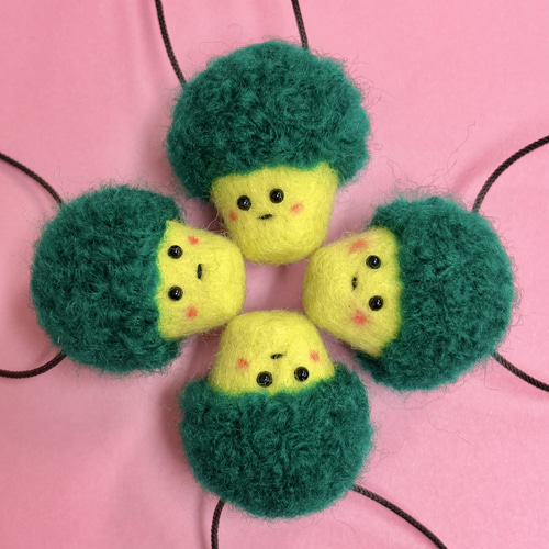 ブロッコリーのストラップ】 羊毛フェルト キーホルダー チャーム 傘