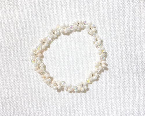 白い薔薇とベネチアンビーズのブレスレット 63601d1f58a05ec52507817363210e