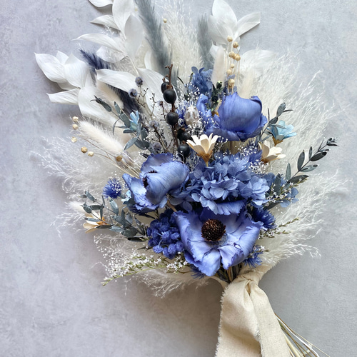 ドライフラワーブライダルブーケ　ホワイトブルー　パームフラワー ドライフラワーブライダルブーケ パームフラワー ホワイトブルー