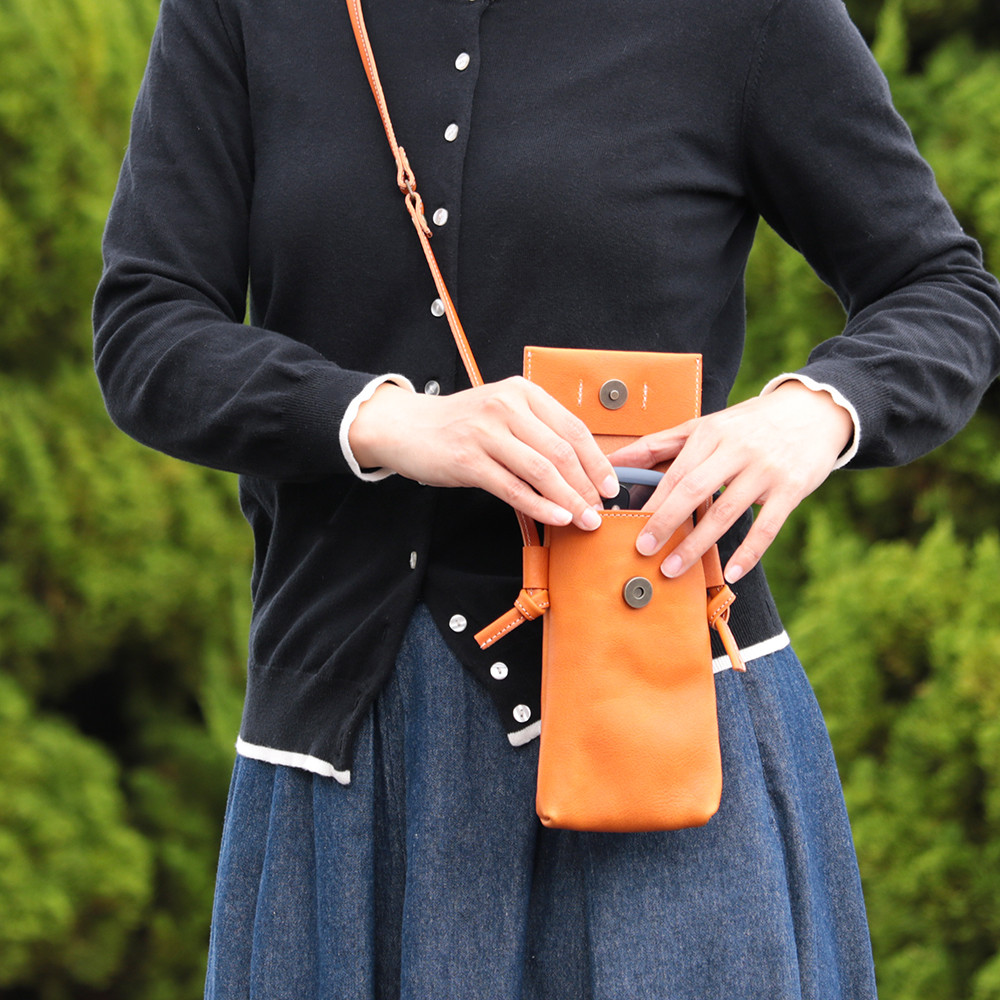 本革 スマホポシェット 栃木レザー 全7色 NC3414V