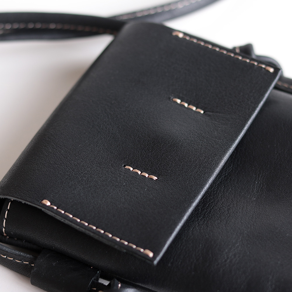 本革 スマホポシェット 栃木レザー 全7色 NC3414V