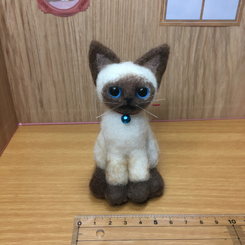 羊毛フェルト シャム猫 羊毛フェルト めぐめぐ 通販 14207858｜Creema