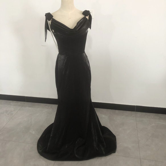オードリー風！パーティードレス 黒 マーメイドライン 背中見せ シアー  
