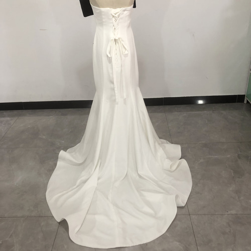 美品！ パーティードレス ホワイト オフショル トレーン 編み上げ 2次  