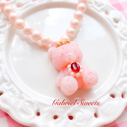 ハンドメイド 作家 Lafeecuiller様　ラブくま ネックレス ハンドメイド 作家 Lafeecuiller様 ラブくま ネックレス