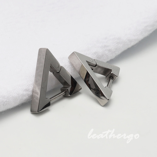 CARERING 701 TRIANGLE シルバー 三角形フープピアス CAREERING - 【両耳用】 TRIANGLE 701 (SV) トライアングル