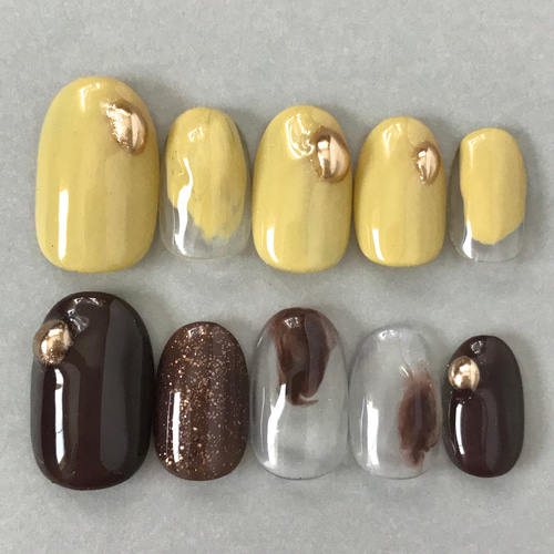 ブラウンとイエローのクリアニュアンスネイル ネイルチップ ミラー