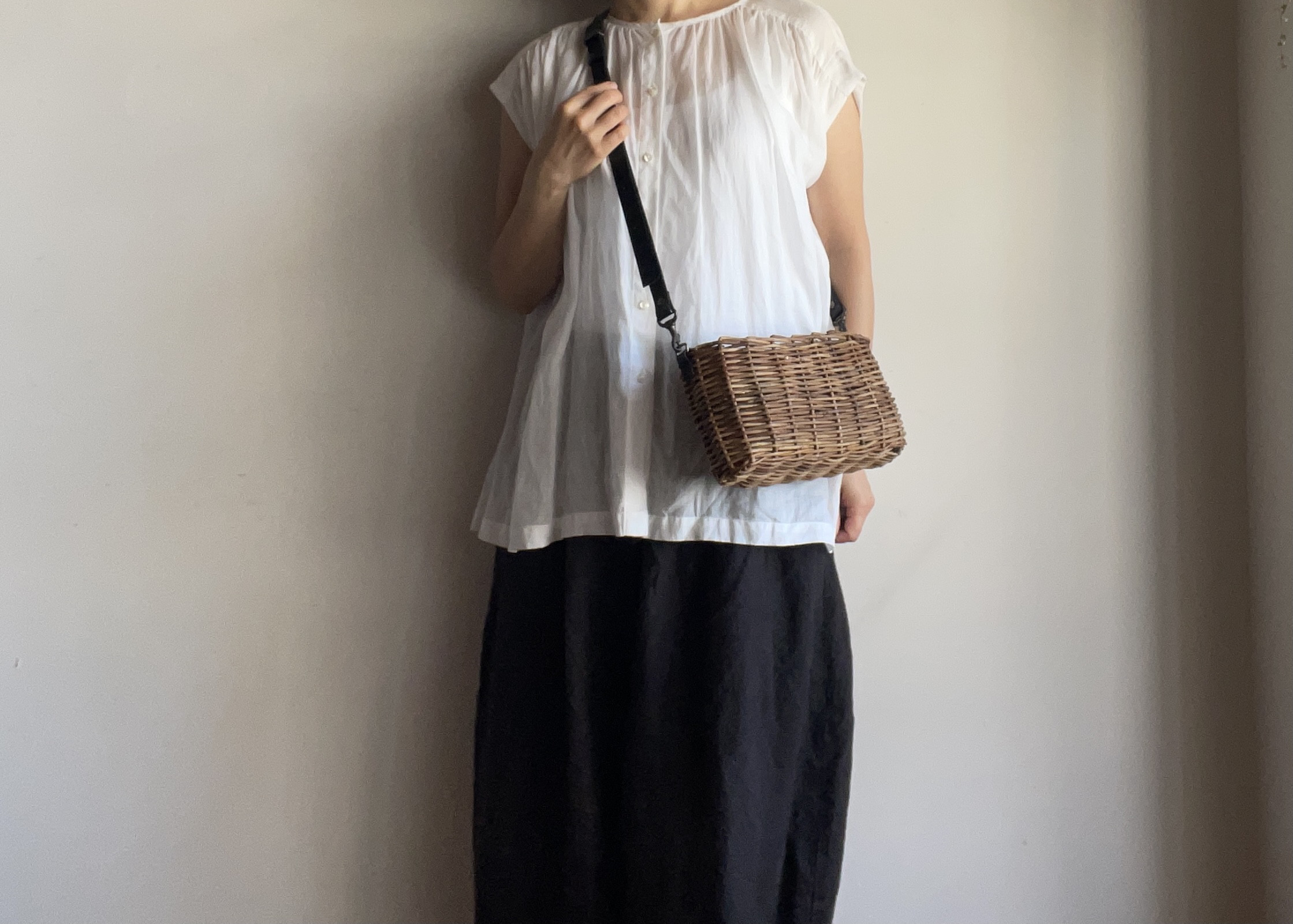 カウレザー 篭 アンビデックス ショルダーバッグ 【美品】ambidex 茶 籠