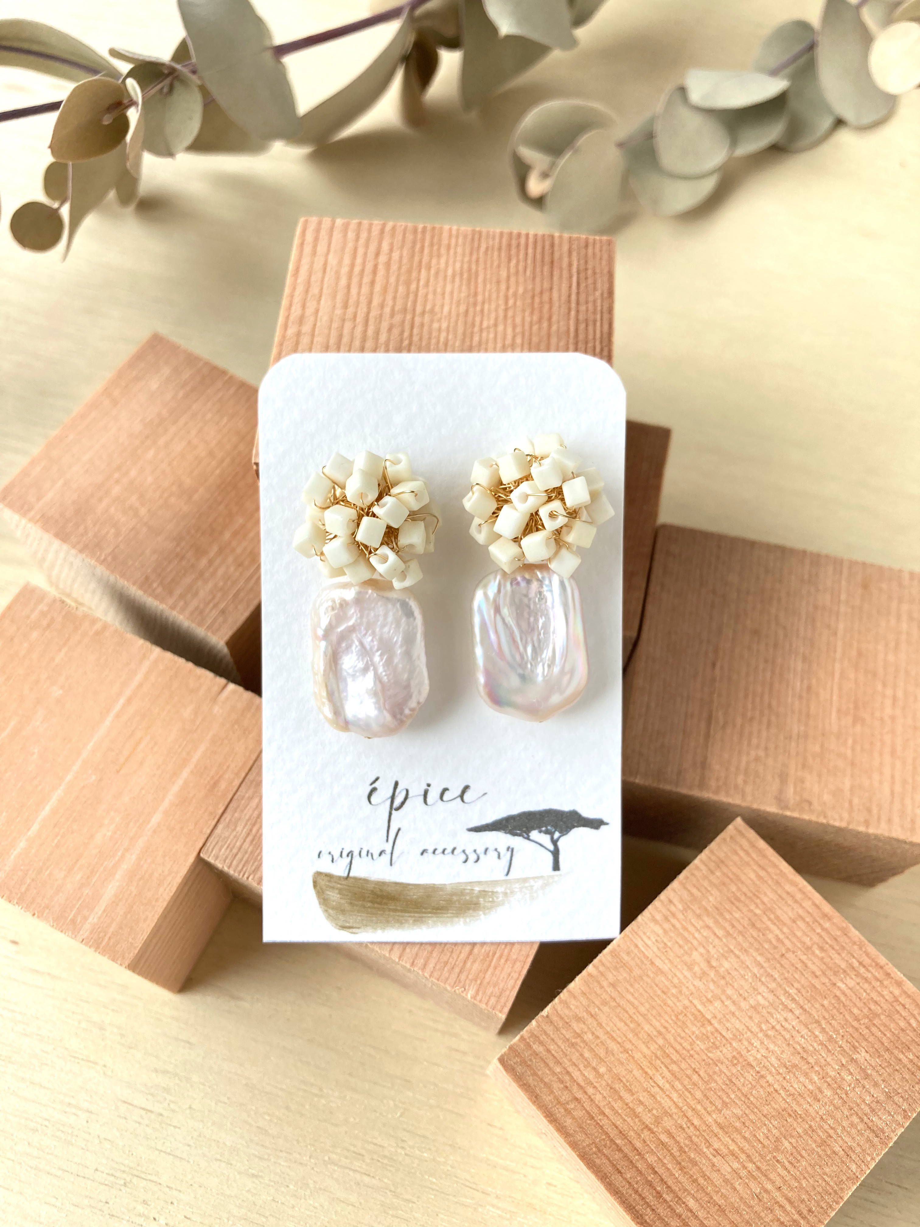 mini mini by oursin Ｎo.3 スクエア淡水パール 4,550円